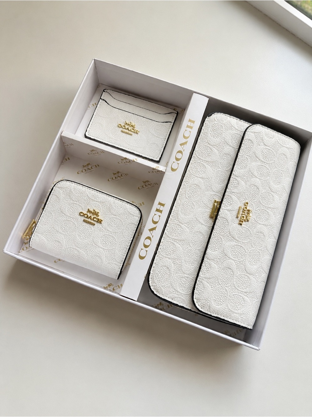 Coach White Signature Embossed Wallet Trio with Gold Hardware
